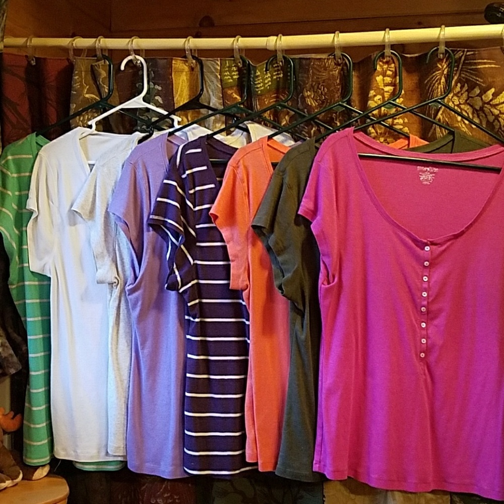 All 8 Old Navy perfect tees for 1 price